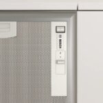 Cần gạt chọn tốc độ quạt và lưới lọc mỡ của máy hút mùi Bosch DHL755BM